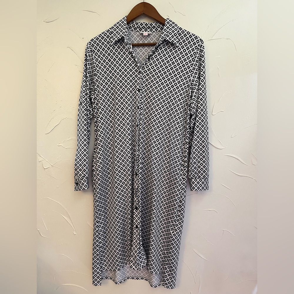 LuLaRoe Charlie Shirt Dress Black & White Geo SZ Small